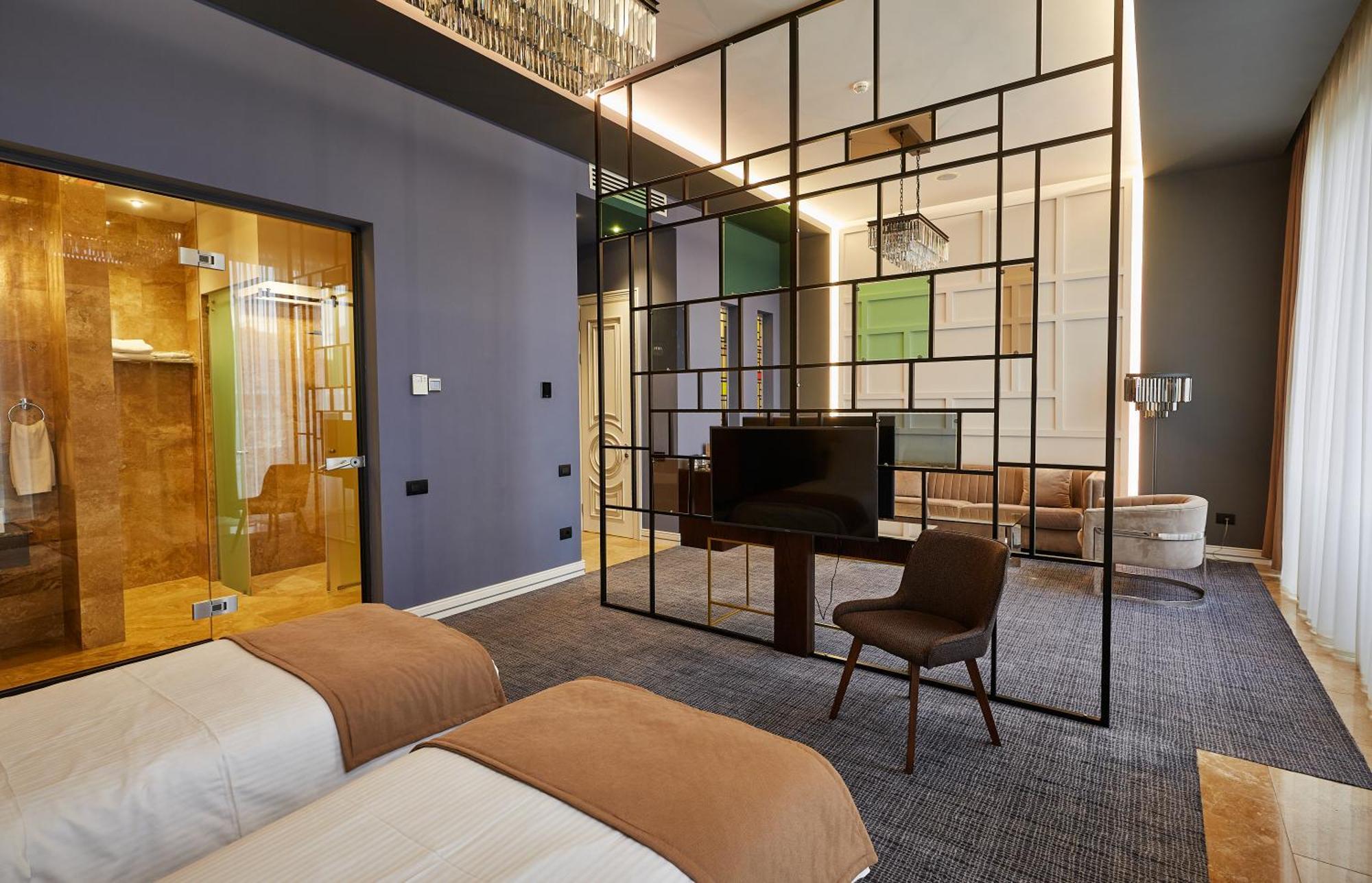 Aghababyan'S Hotel Erivan Oda fotoğraf Suite