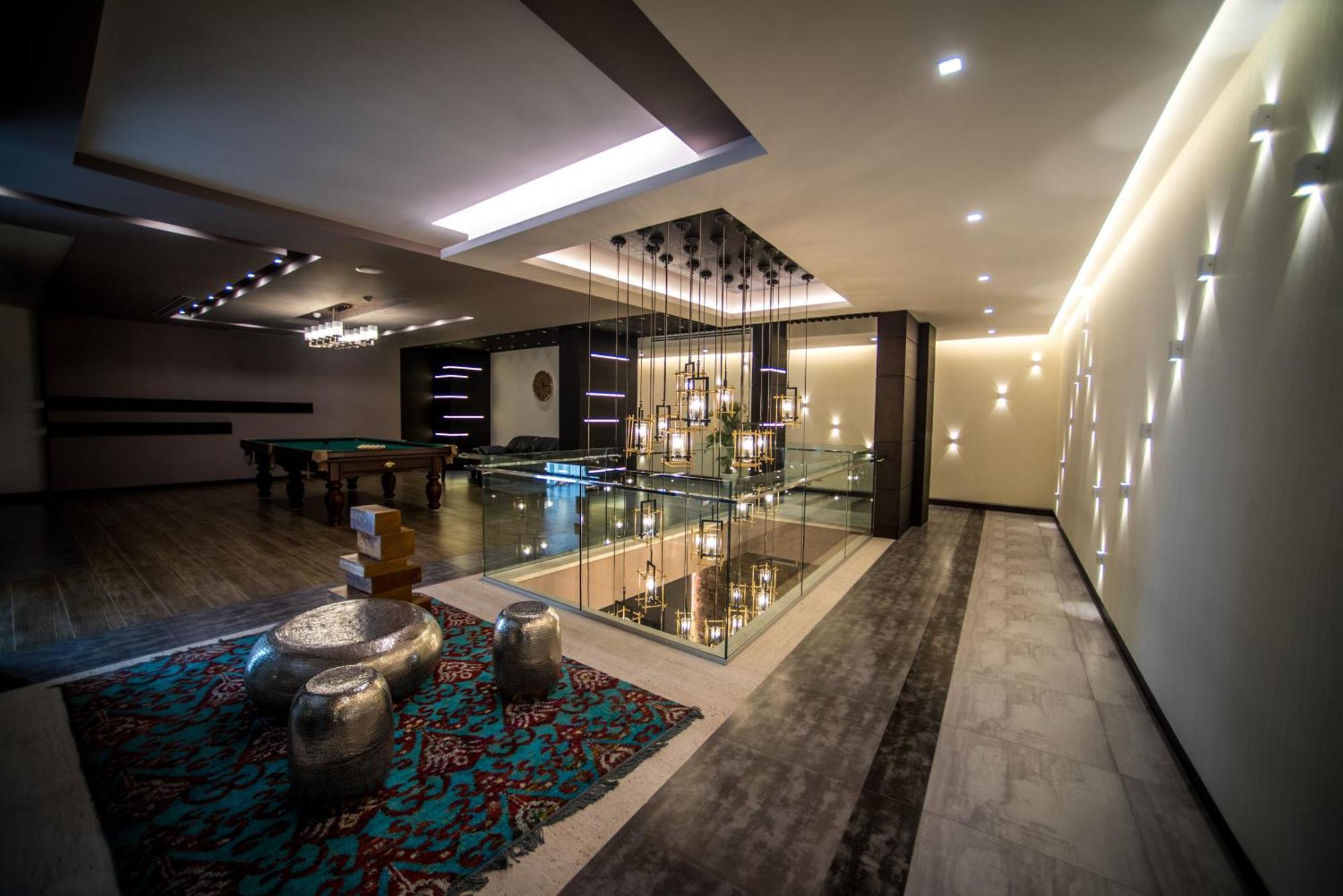 Aghababyan'S Hotel Erivan Dış mekan fotoğraf The interior of the hotel