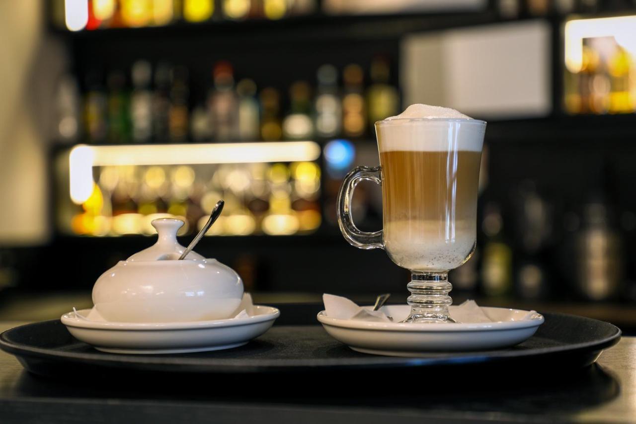Aghababyan'S Hotel Erivan Dış mekan fotoğraf Latte macchiato