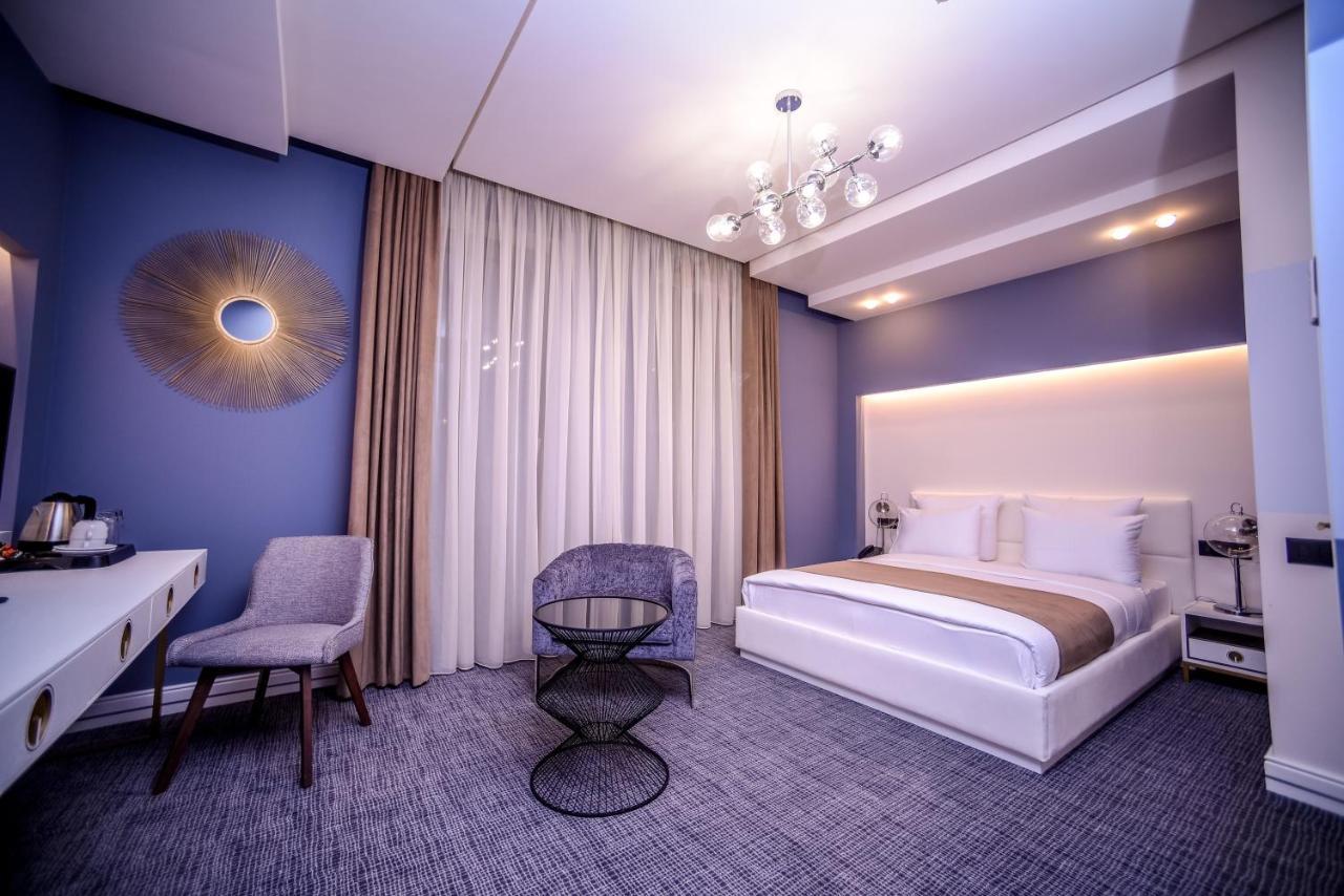 Aghababyan'S Hotel Erivan Dış mekan fotoğraf Deluxe room